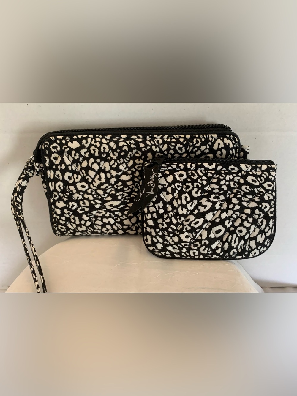 Vera Bradley Black & White cheetah Quilted wrist wallet and smartphone case